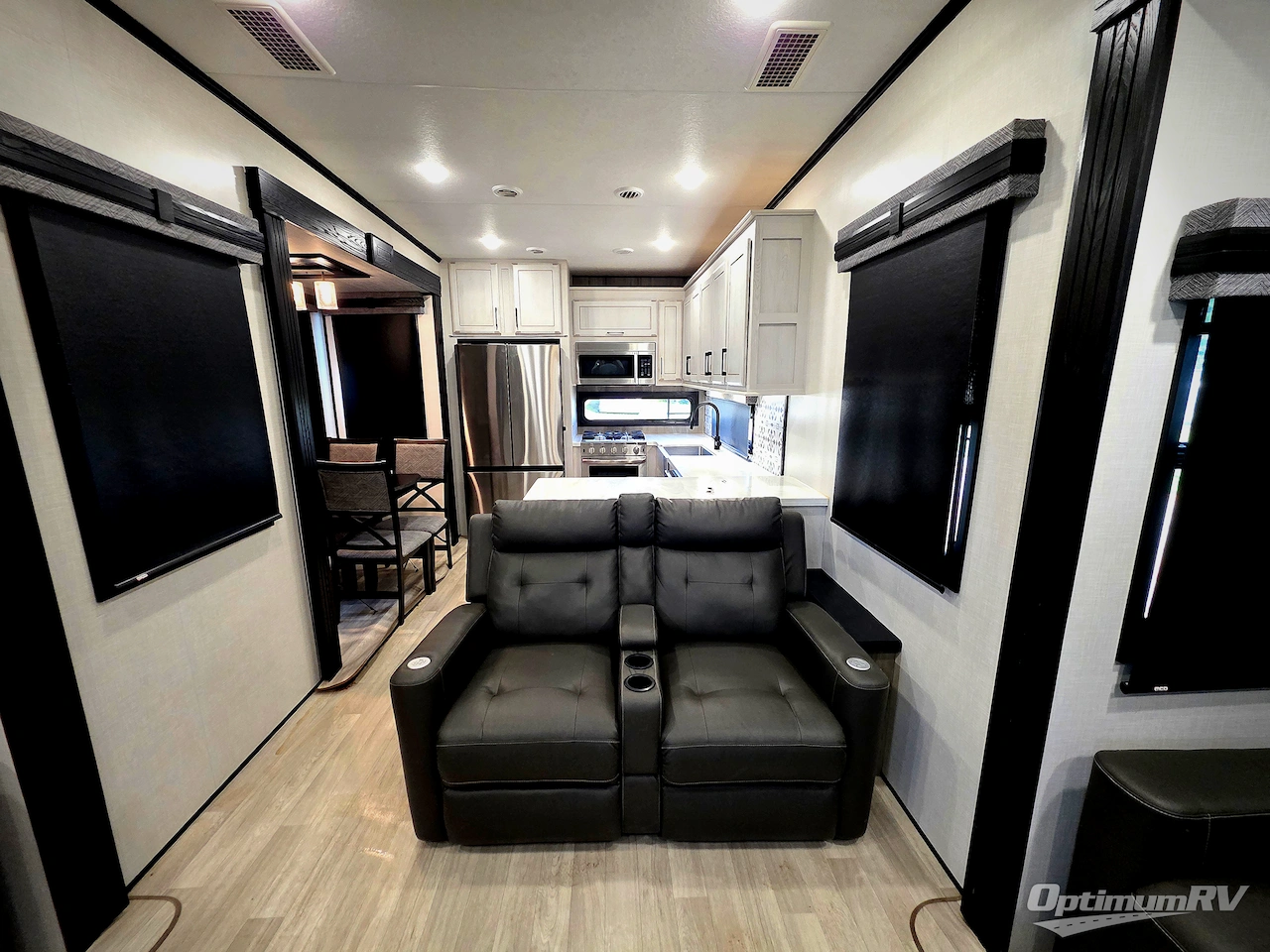 2023 KZ Durango Gold G391RKF Photo 7