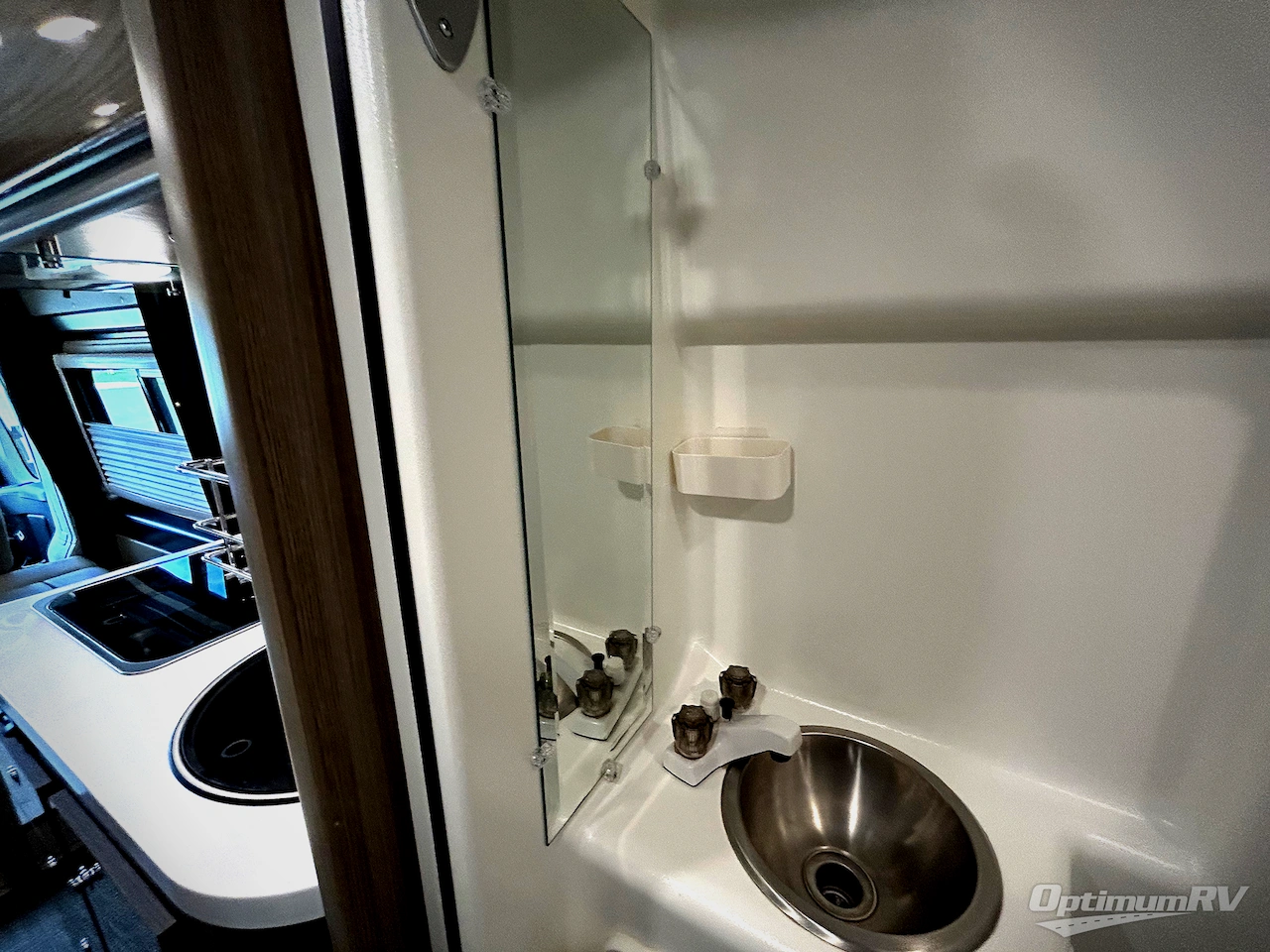 2021 Winnebago Travato 59GL Photo 17