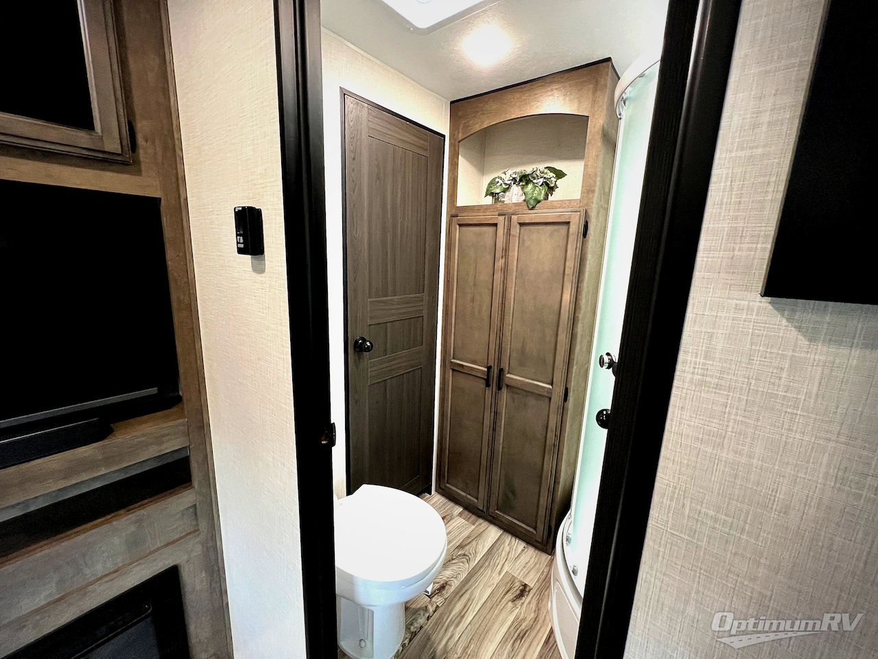 2024 Venture SportTrek ST271VMB Photo 17