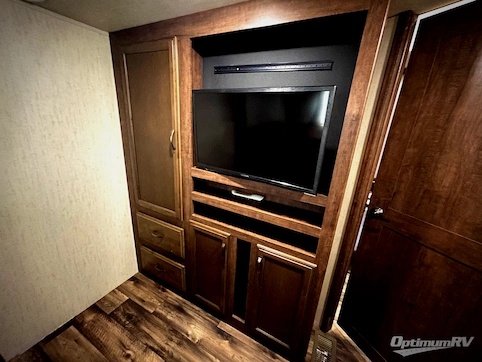 2019 Forest River Sandpiper 372LOK RV Photo 3