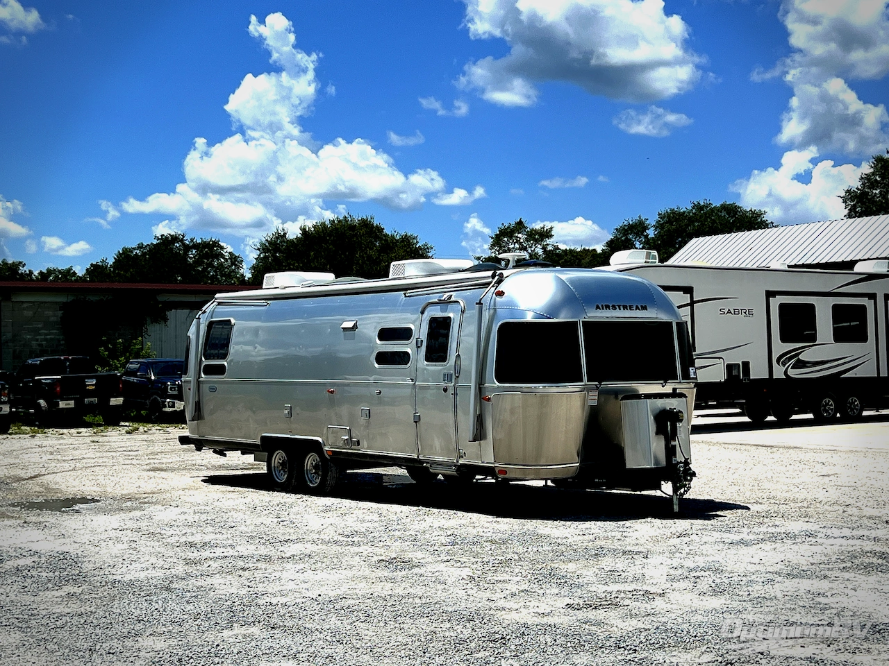 2023 Airstream Globetrotter 30RB Photo 1