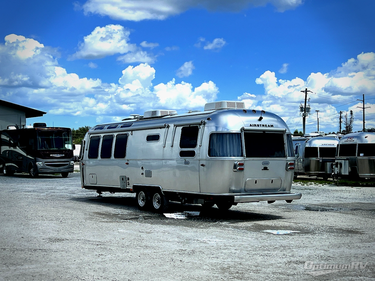 2023 Airstream Globetrotter 30RB Photo 3