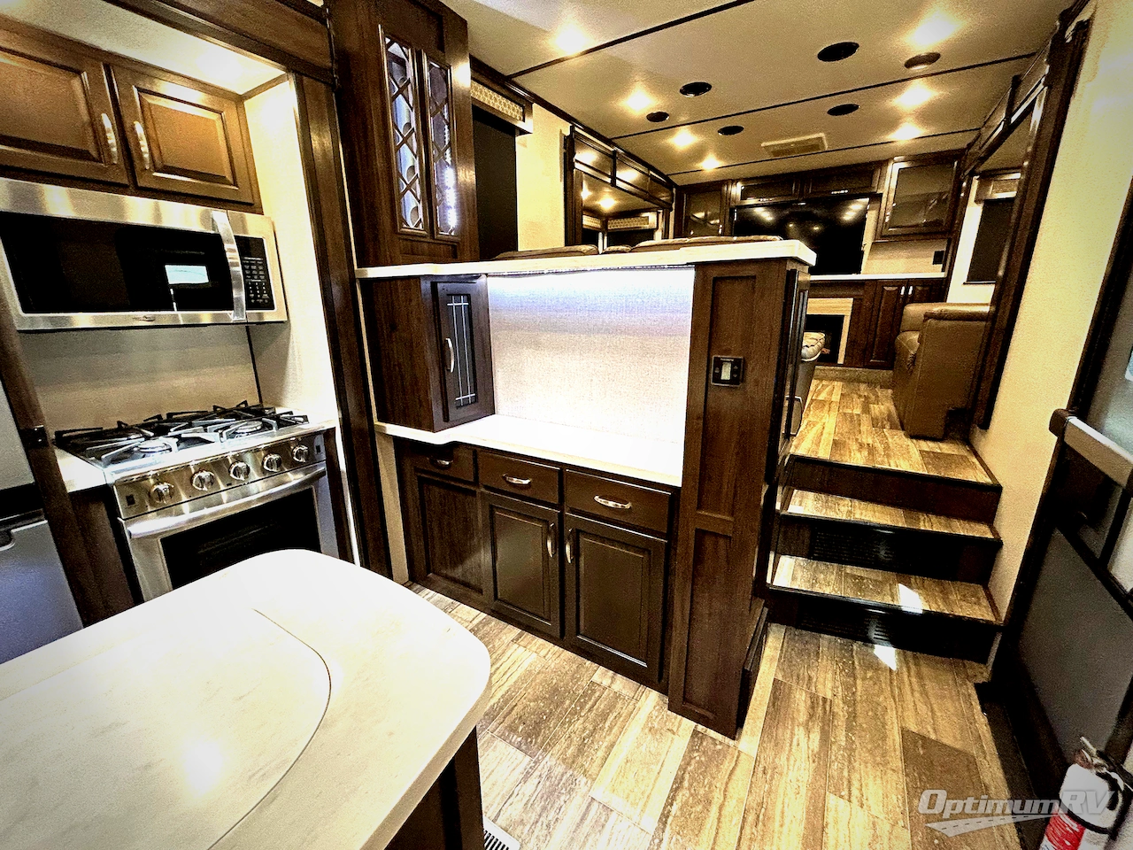 2022 Dutchmen Yukon 421FL Photo 11