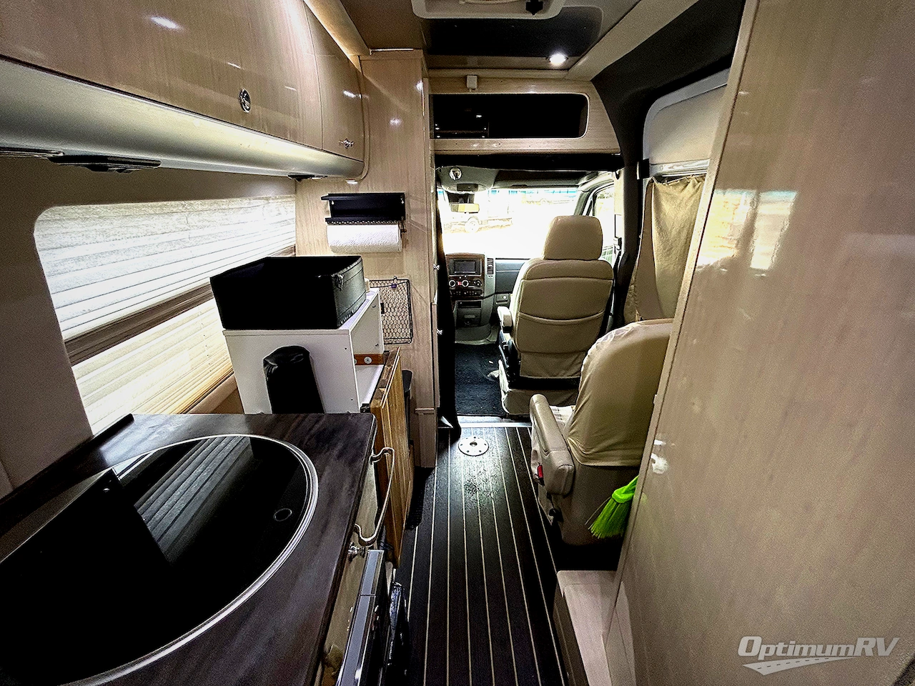 2014 Airstream Interstate Interstate Ext Lounge Photo 4