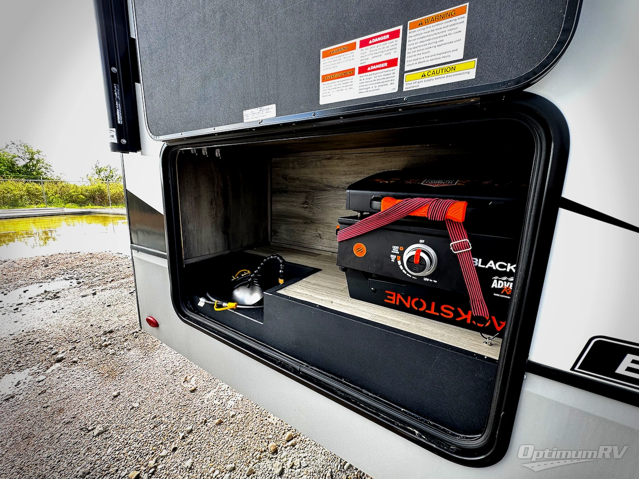 2023 KZ Durango D311BHD Photo 17