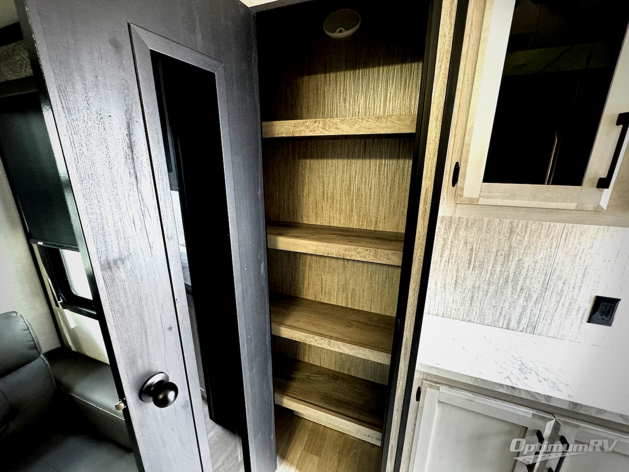 2023 KZ Durango D311BHD Photo 8