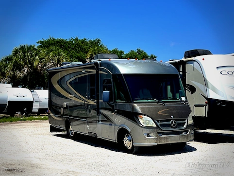 Used 2012 Itasca Reyo 25R Featured Photo