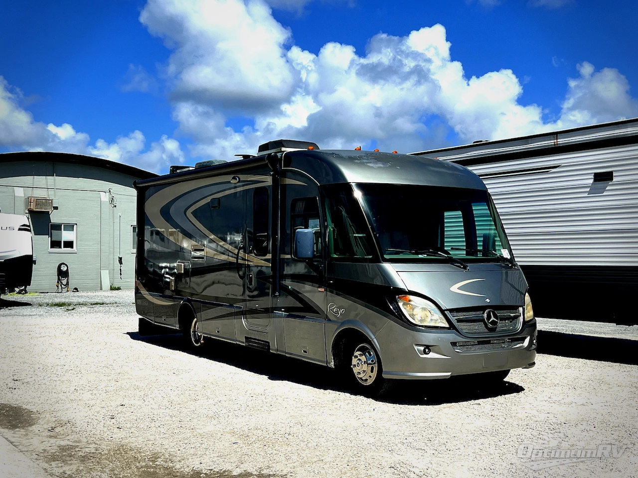 2012 Itasca Reyo 25R Photo 1
