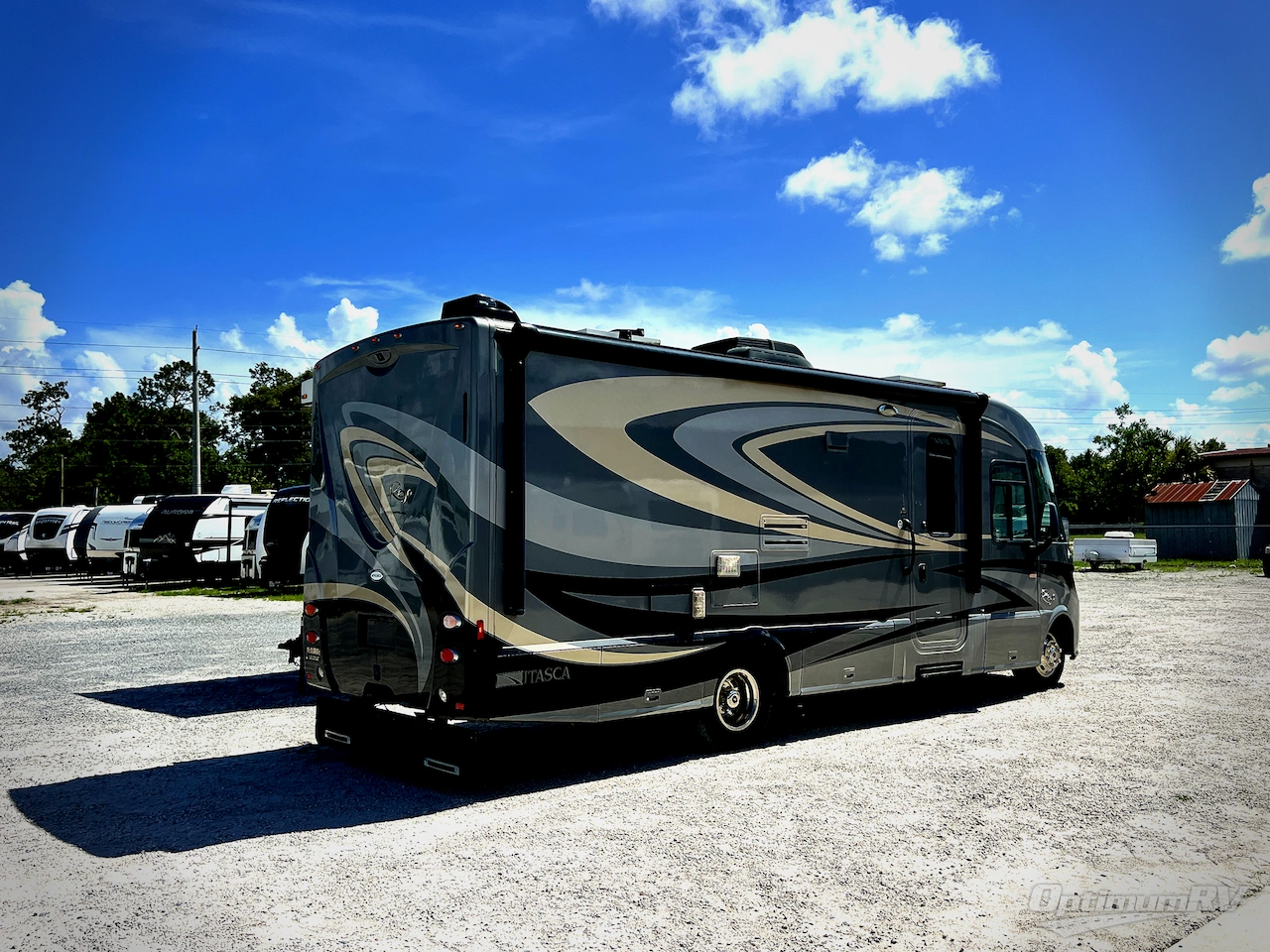 2012 Itasca Reyo 25R Photo 2