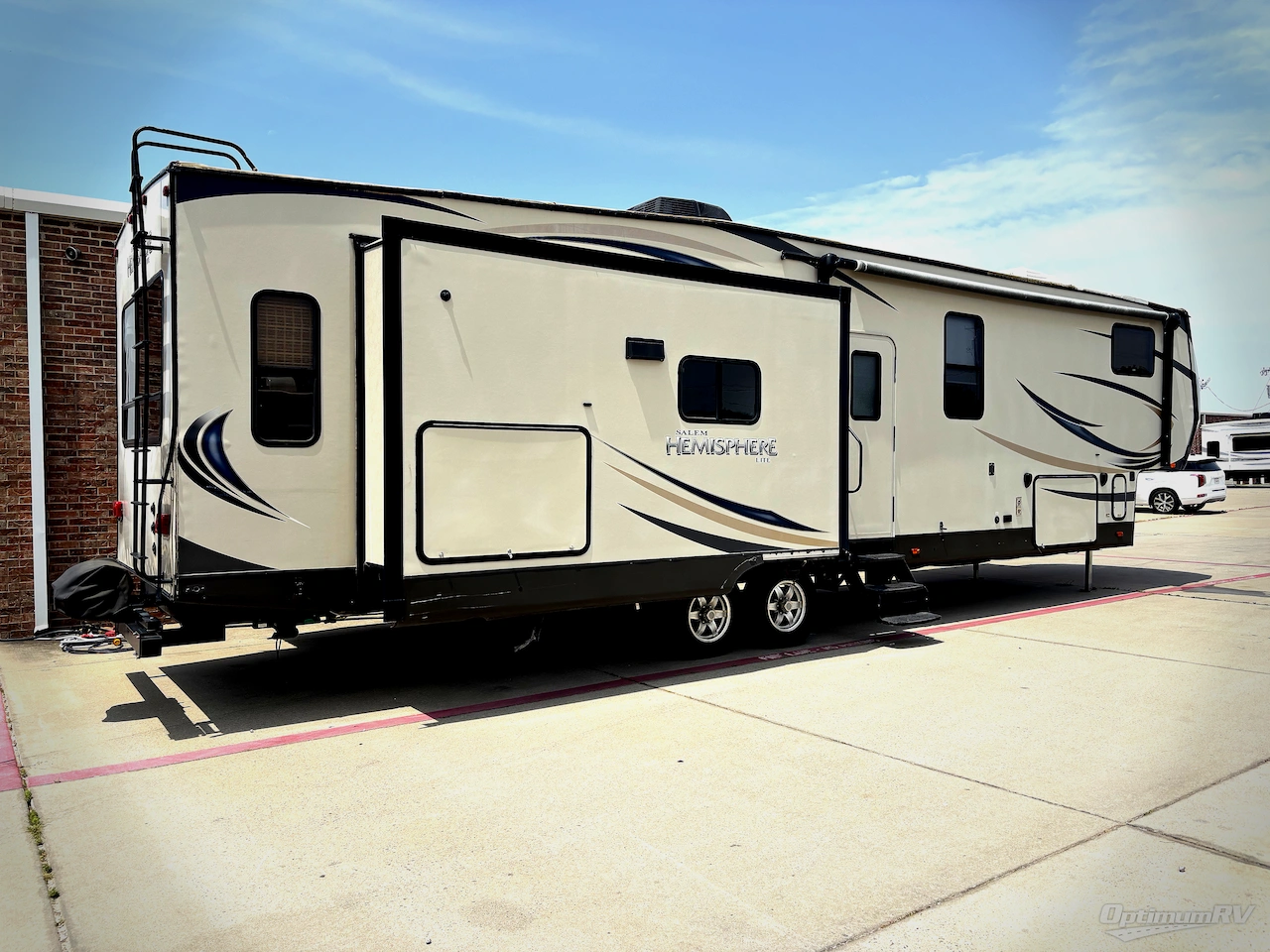 2016 Forest River Salem Hemisphere Lite 368RLBHK Photo 2