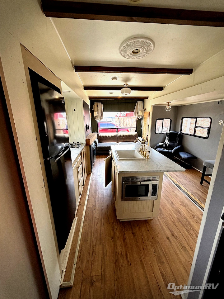2016 Forest River Salem Hemisphere Lite 368RLBHK Photo 5