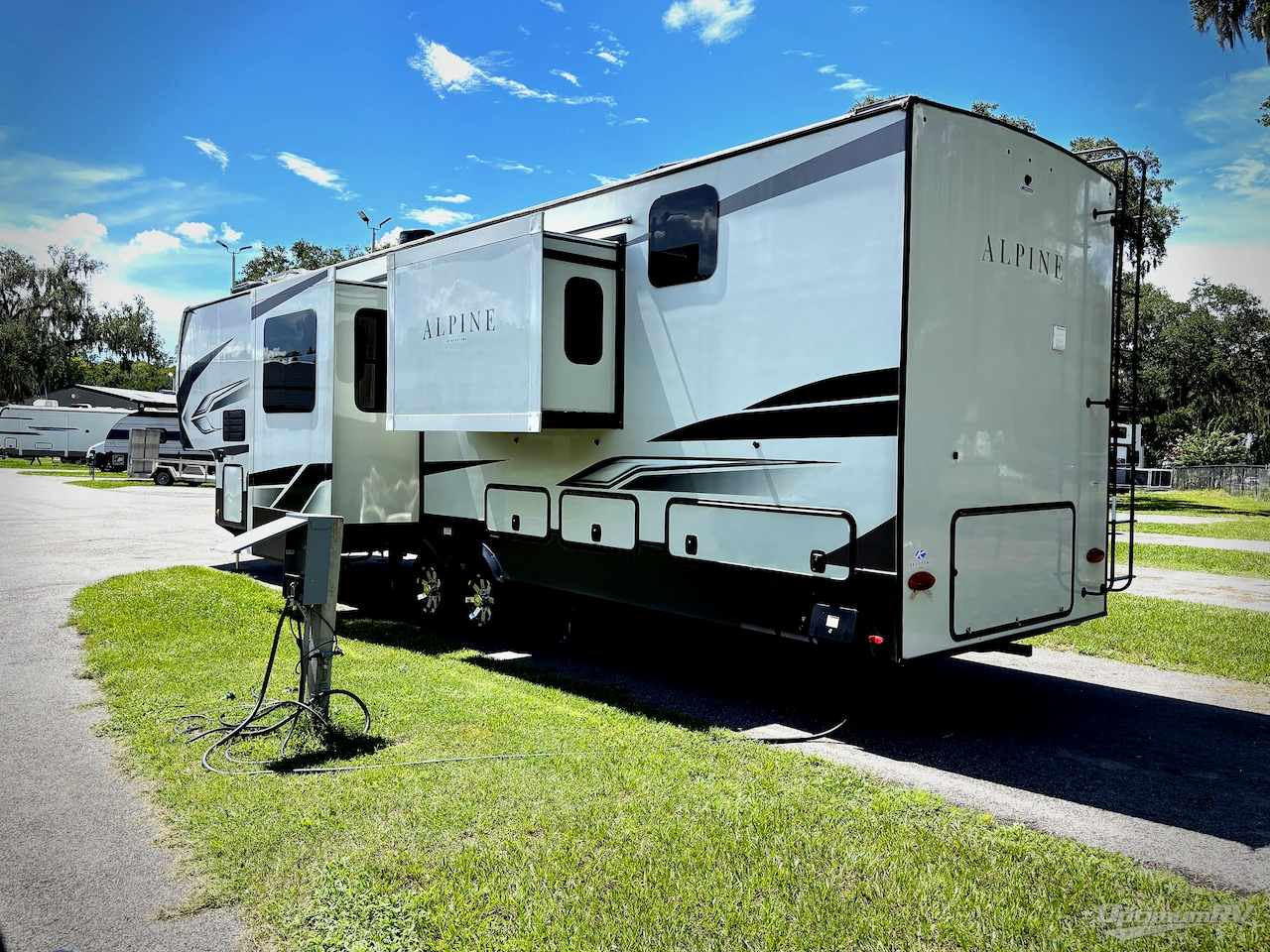 2022 Keystone alpine 3790FK Photo 3