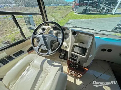 2014 Winnebago Journey 40U RV Photo 2