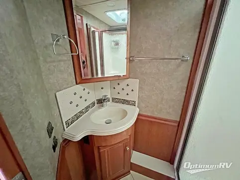 2014 Winnebago Journey 40U RV Photo 4