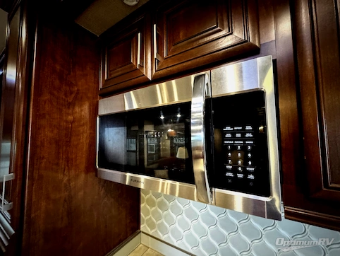 2019 DRV Luxury Suites Mobile Suites 40KSSB4 RV Photo 2