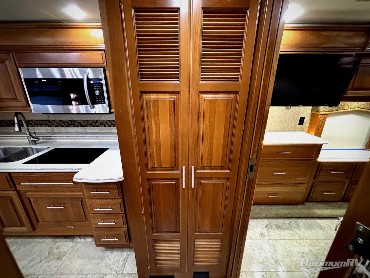 2017 Entegra Aspire 42RBQ Photo 17