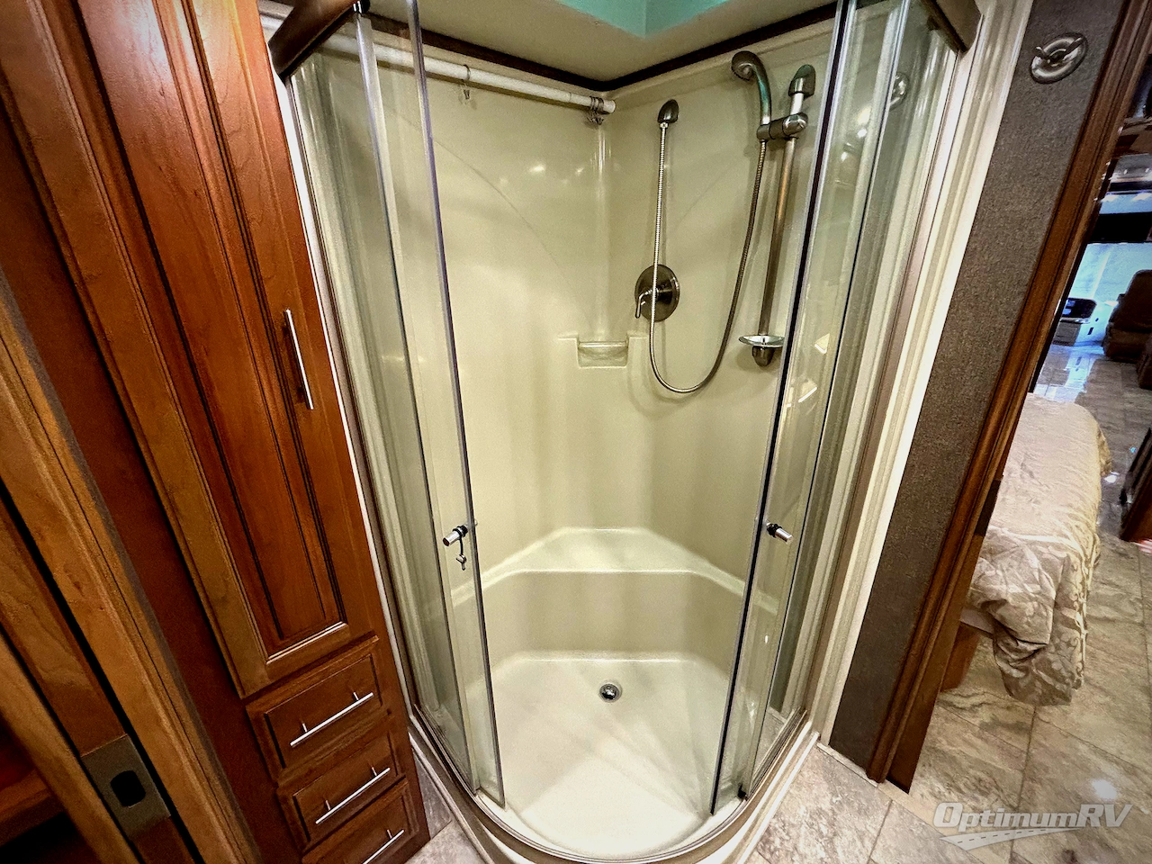 2017 Entegra Aspire 42RBQ Photo 24