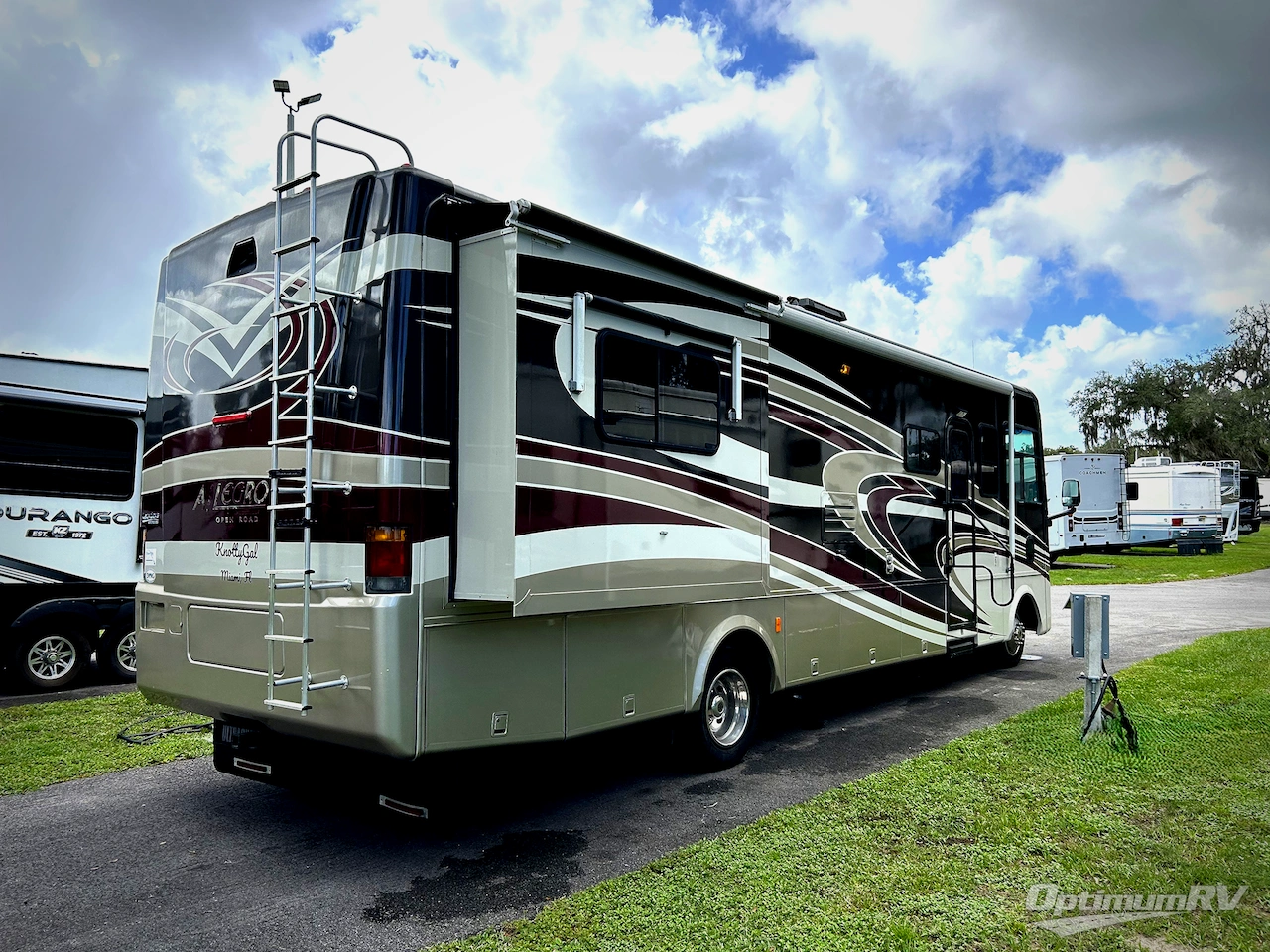 2006 Tiffin Allegro 32 BA Photo 2