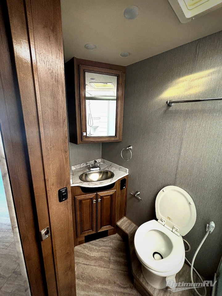 2021 Fleetwood Fortis 34MB Photo 17