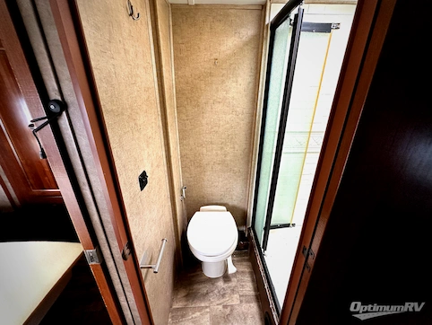 2017 Forest River Sunseeker 2500TS Ford RV Photo 4