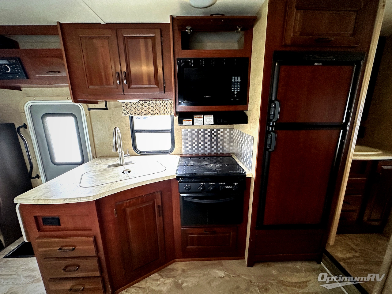 2017 Forest River Sunseeker 2500TS Ford Photo 7