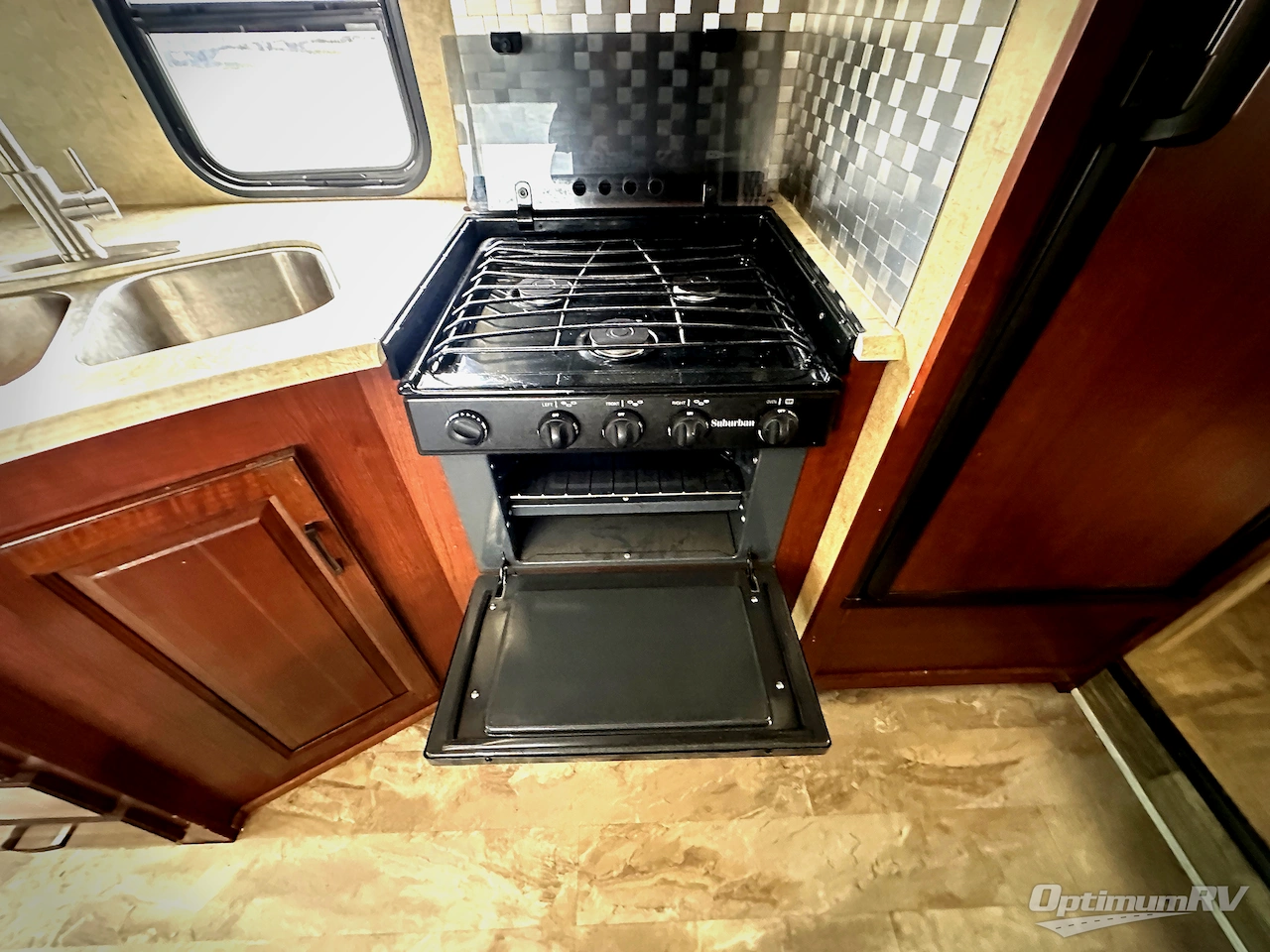 2017 Forest River Sunseeker 2500TS Ford Photo 9