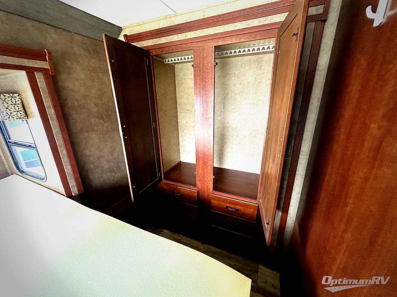 2017 Forest River Sunseeker 2500TS Ford Photo 17