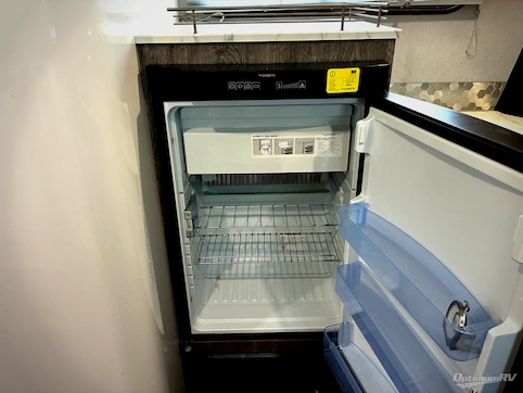 2020 inTech RV Sol Eclipse RV Photo 3