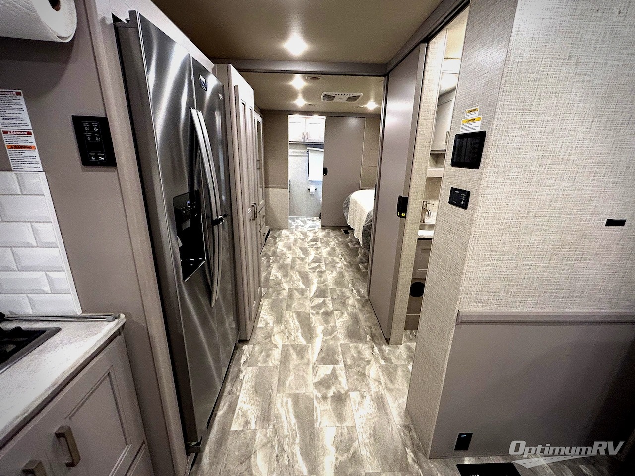 2023 Thor Challenger 37FH Photo 13