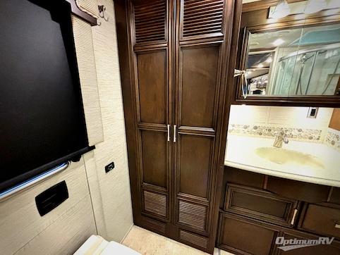 2018 Newmar Ventana 3709 RV Photo 4