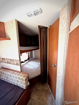 2008 KZ Sportsmen LE S272LE RV Photo 4