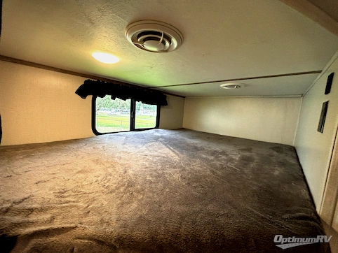 2021 Keystone Passport 219BH SL Series RV Photo 4