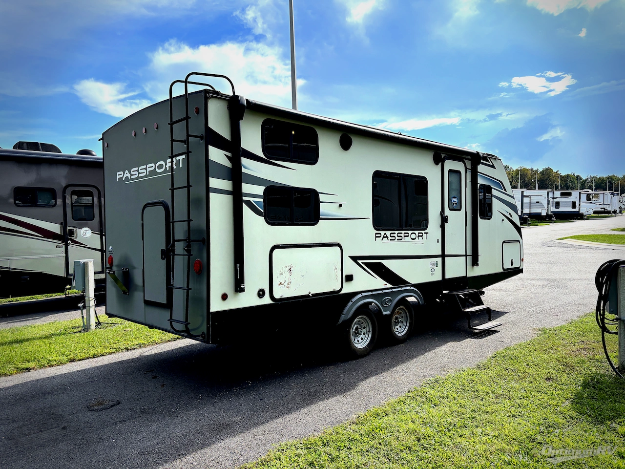 2021 Keystone Passport 219BH SL Series Photo 2