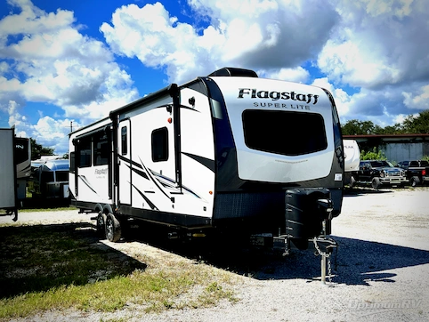 Used 2022 Forest River Flagstaff Super Lite 29RLBS Featured Photo