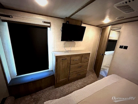 2020 Forest River Salem Hemisphere Elite 34RL RV Photo 3