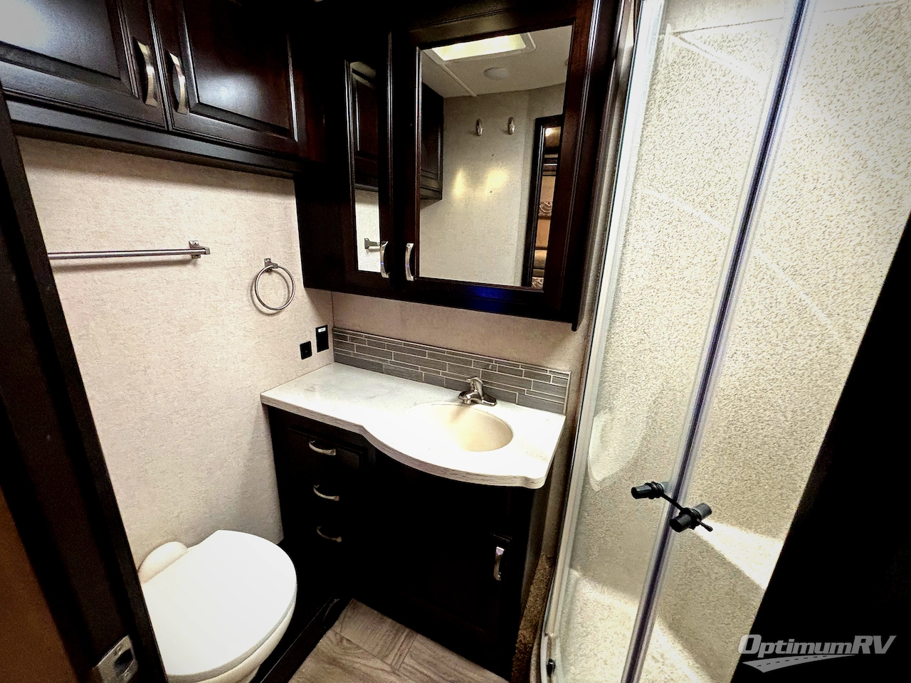 2018 Dynamax DX3 37BH Photo 23