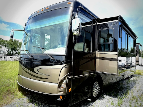 Used 2007 Newmar Dutch Star DSDP 4304 Featured Photo