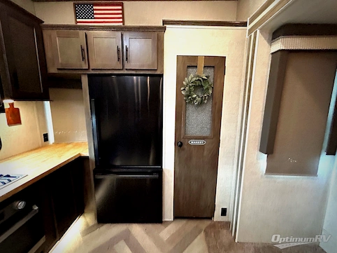 2021 Forest River Salem Grand Villa 42FK RV Photo 2