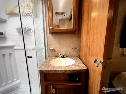 2019 Forest River Rockwood Ultra Lite 2650WS RV Photo 4