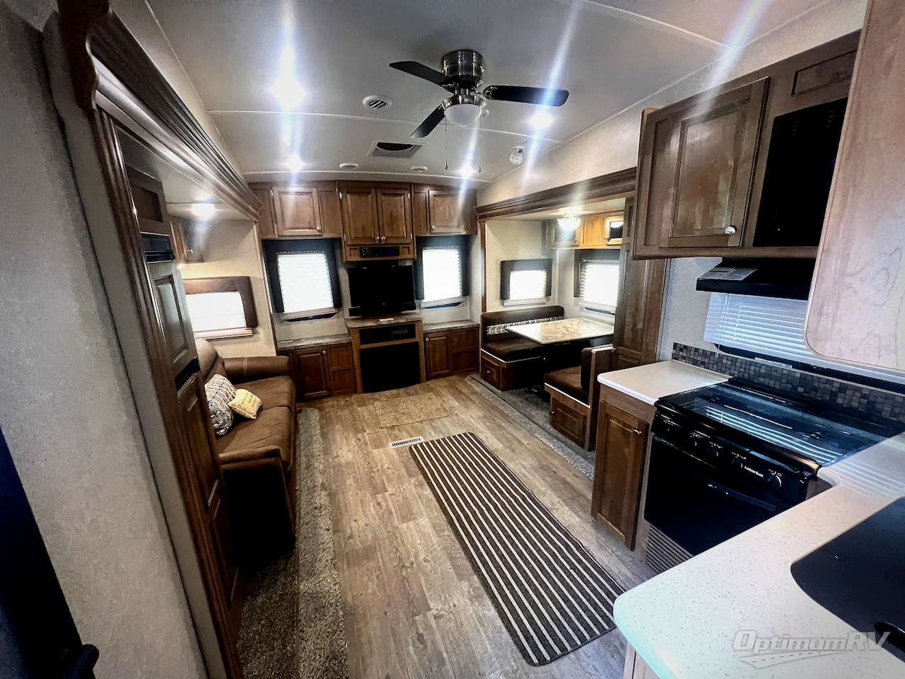 2019 Forest River Rockwood Ultra Lite 2650WS Photo 5
