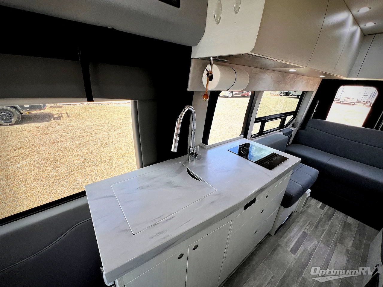 2023 Pleasure-Way Ontour 2.2 Photo 7