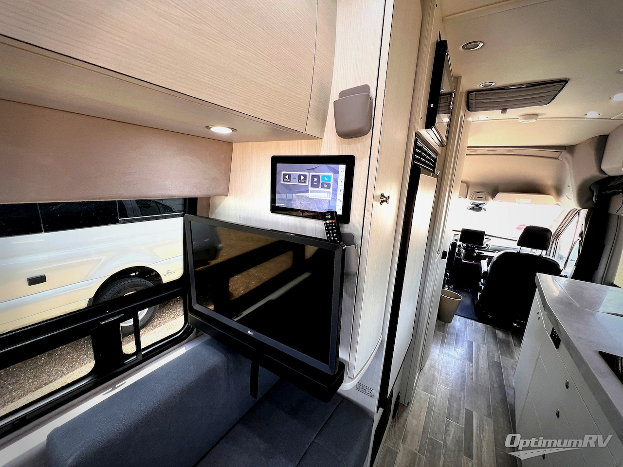 2023 Pleasure-Way Ontour 2.2 Photo 15