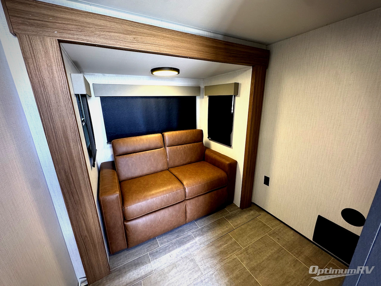 2025 Heartland Corterra CT3.7 Photo 8
