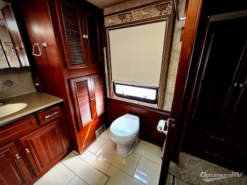 2012 Itasca Ellipse 42QD RV Photo 4