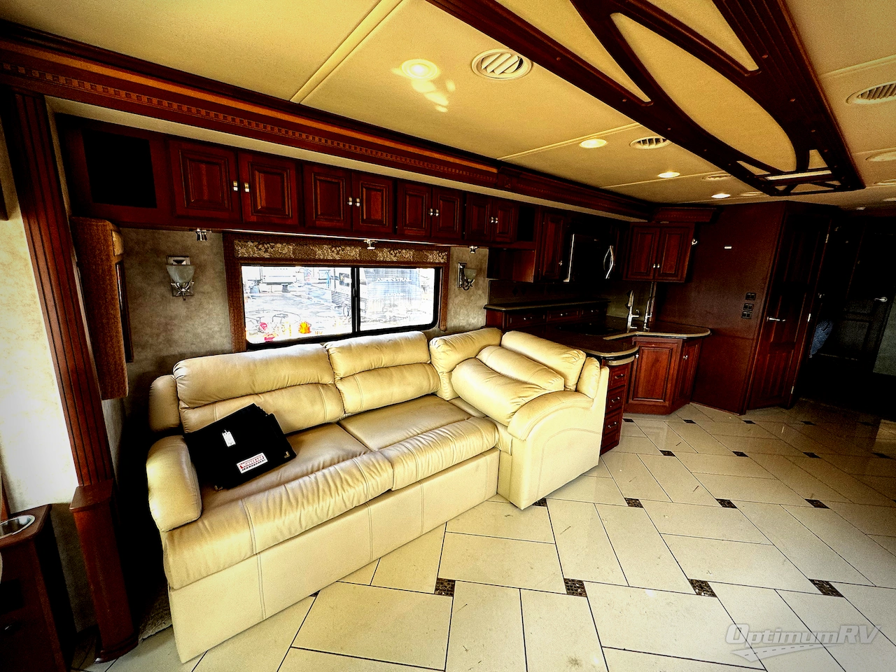 2012 Itasca Ellipse 42QD Photo 5