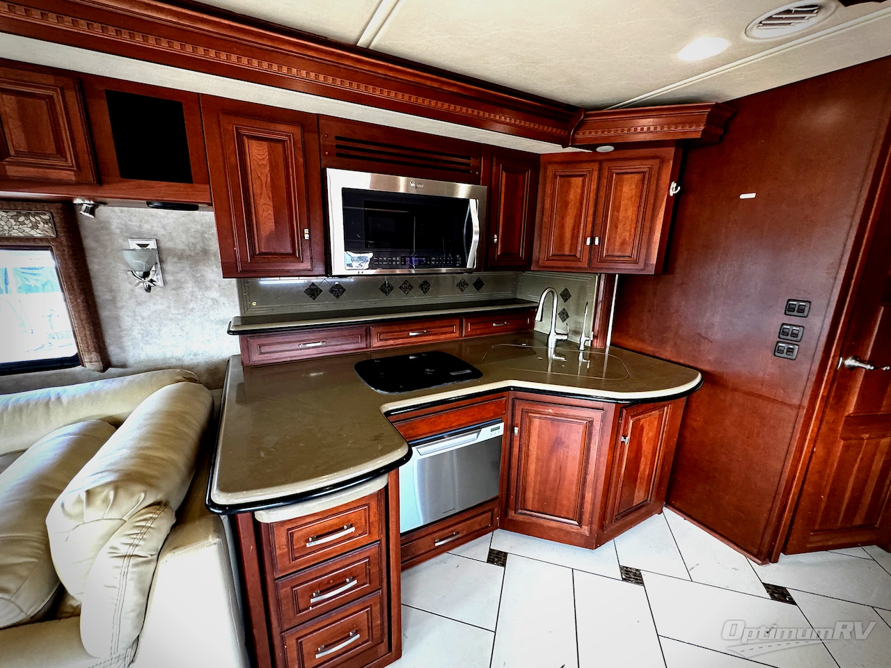 2012 Itasca Ellipse 42QD Photo 6