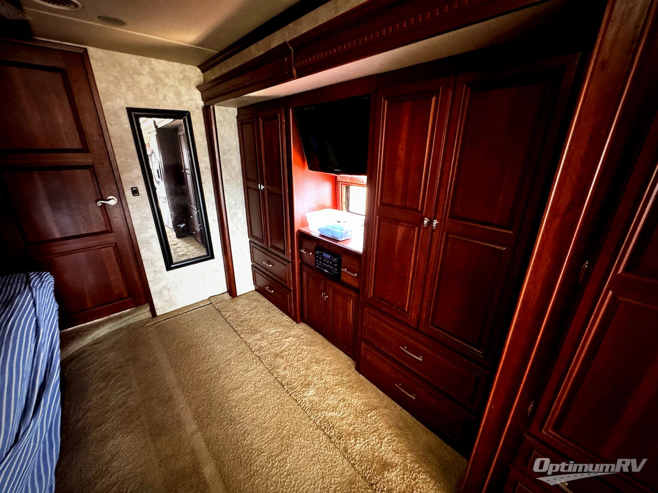2012 Itasca Ellipse 42QD Photo 11
