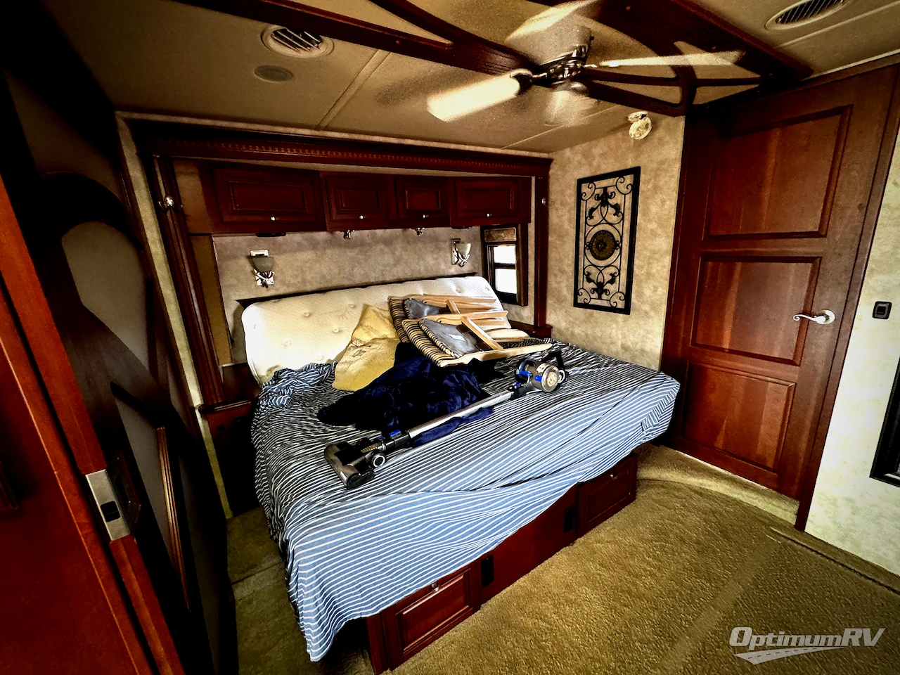 2012 Itasca Ellipse 42QD Photo 12