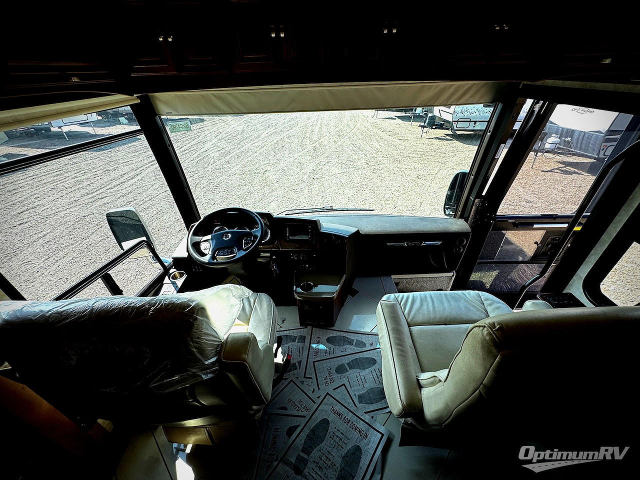 2012 Itasca Ellipse 42QD Photo 2