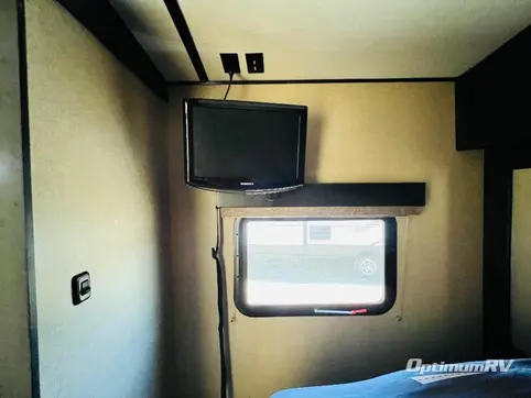 2018 Grand Design Imagine 3170BH RV Photo 4